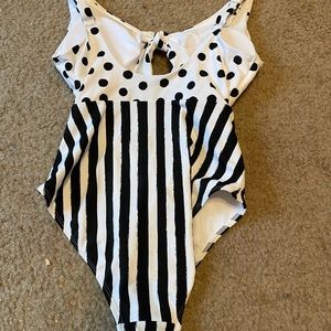 one piece bikini